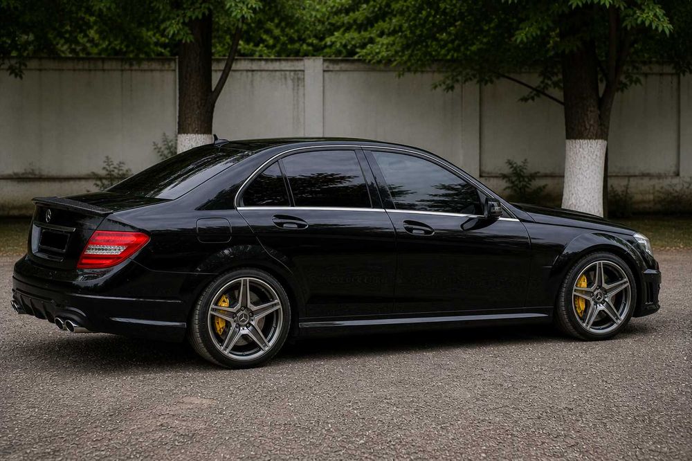Продам Mercedes Benz С class 5 литр
