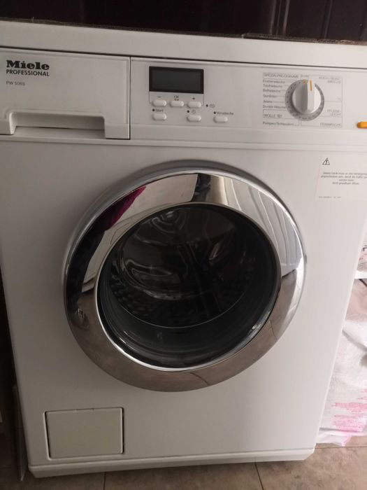 Професионална пералня Miele