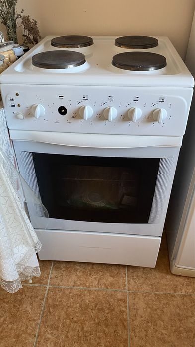 Продам электроплиту