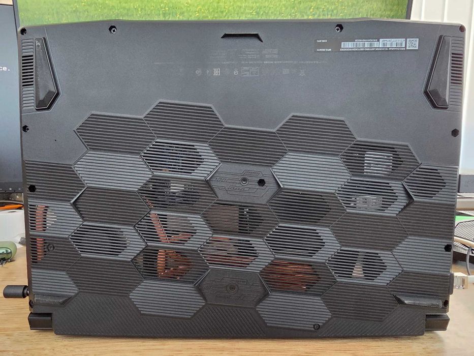 Laptop Gaming MSI Crosshair 16/ 64GB DDR5/ RTX 4070/ i7 Gen 13