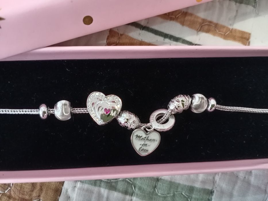 Браслет Pandora с шармами!