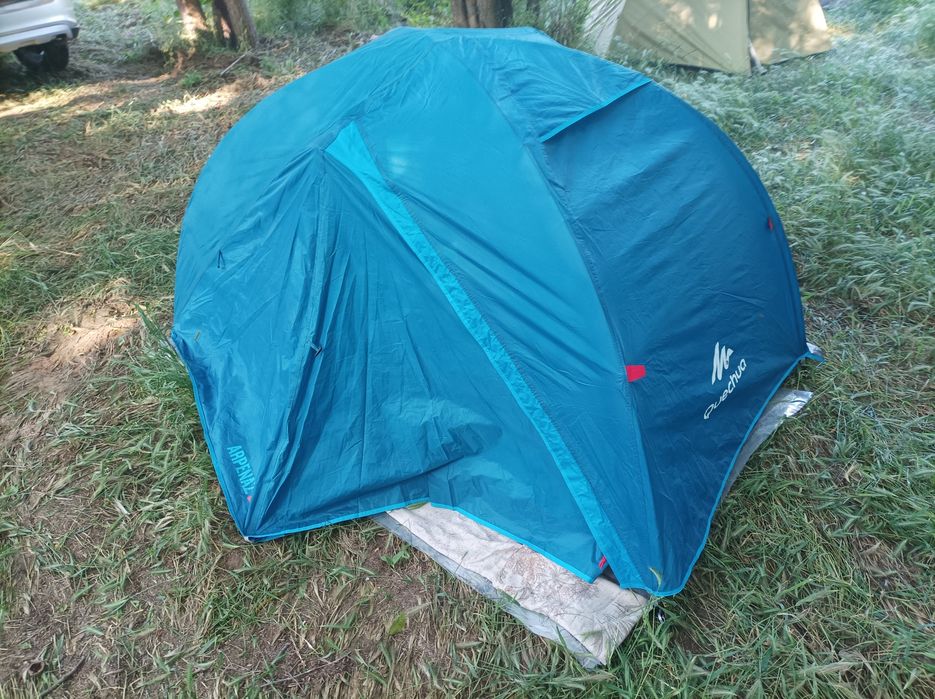 Палатка двуместна QUECHUA Arpenaz 2 Plus Tent