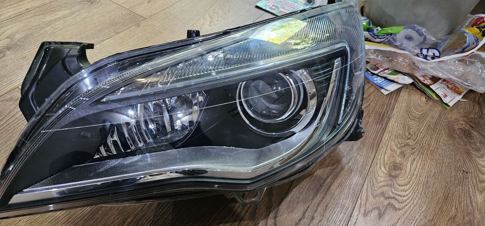 Фарове  Bi Xenon Astra J