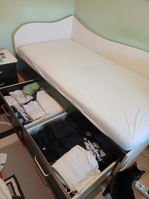 Mobilier cameră adolescent