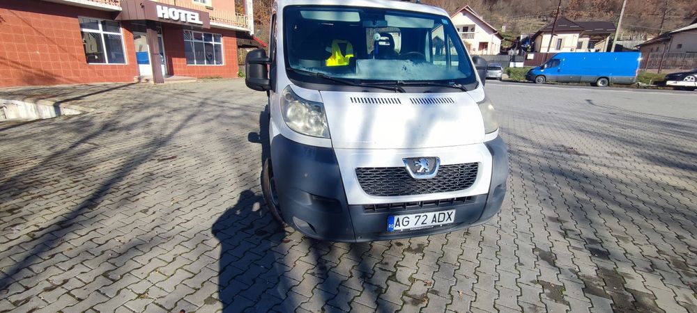 Vând auto platforma 3,5 tone BA14 sau schimb cu auto