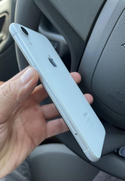 IPhone Xr apple телефон