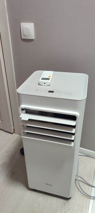 Midea Кондиционер мобильный