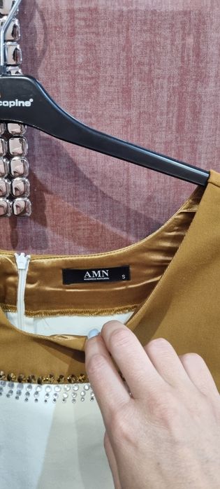 Елегантна рокля AMNESIA