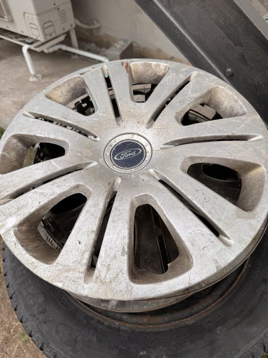 Джанти с оригинални тасове Ford