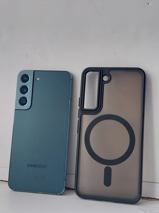 Samsung S22 (флагман)