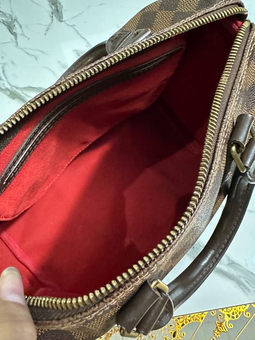 Оригинална чанта на Louis Vuitton