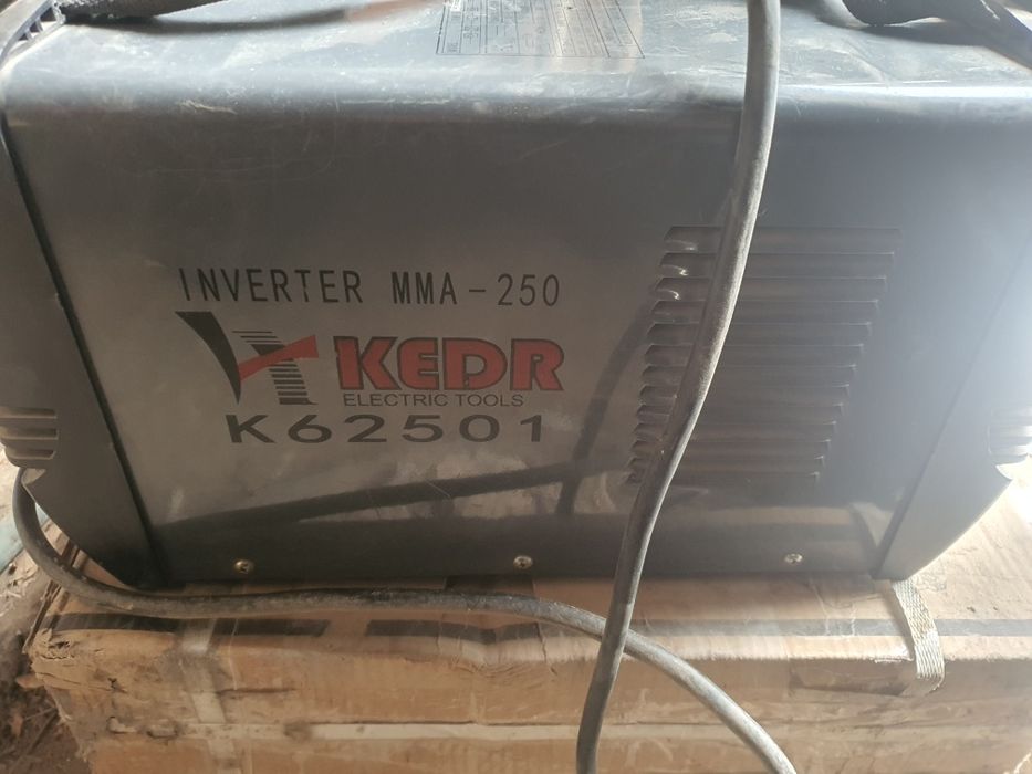 Продам инверторный сварочный аппарат