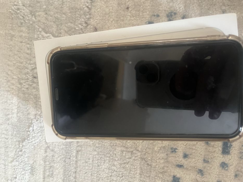 Iphone 11  с коробкой