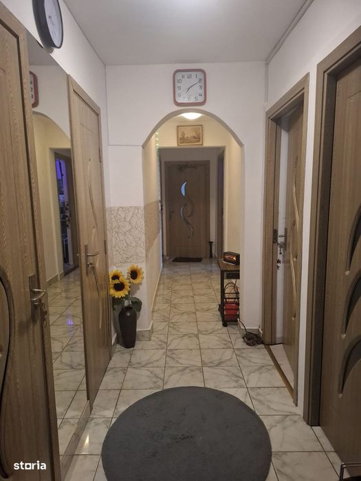 Apartament cu 3 camere, 63 mp, decomandat, zona strazii Mehedinti
