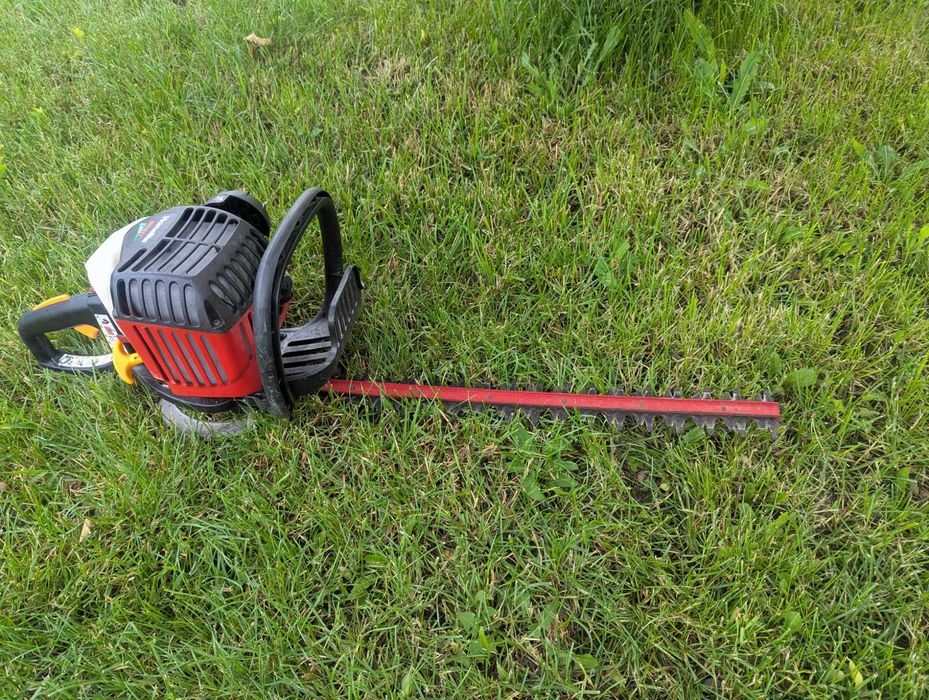 Trimmer ,  moto foarfeca pentru gard viu  Homelite- germany