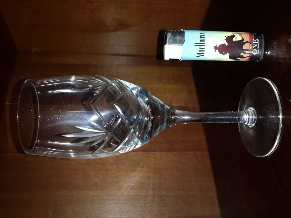 продаются фужеры хрусталь