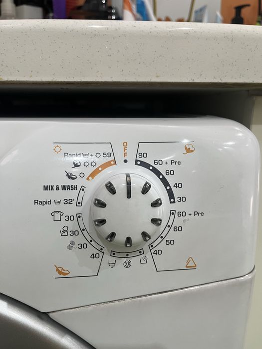 CANDY стиральная машинка (не рабочая, заменить подшипники)