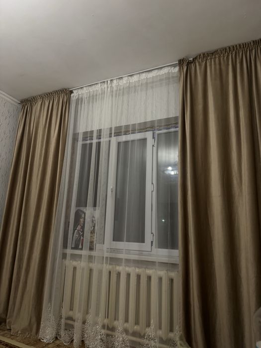 Продам шторы с тюлью,