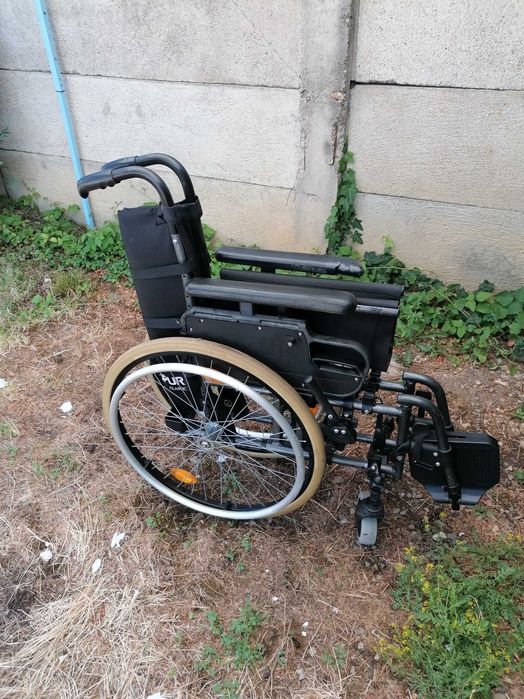 Carucior pliabil pentru persoane cu nevoi speciale ,varsnici