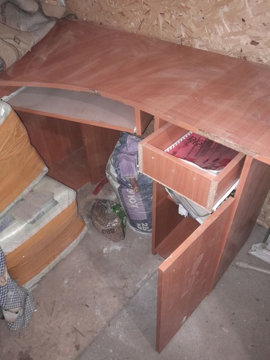 Продам Компьютерный стол