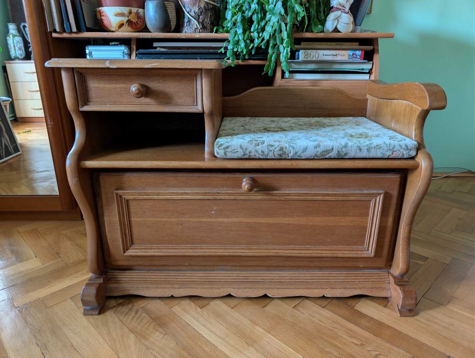 Bancheta vintage din lemn masiv