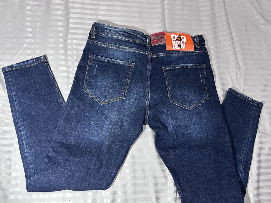 Мъжки дънки dsquared2