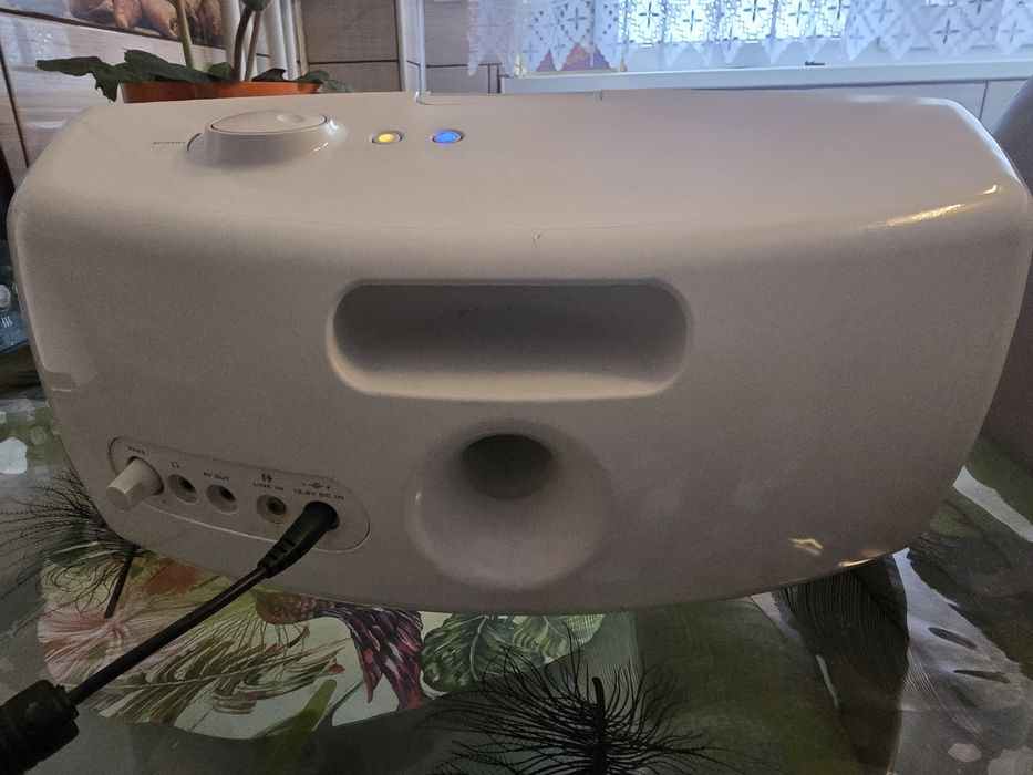 Vând boxă creative cu subwoofer