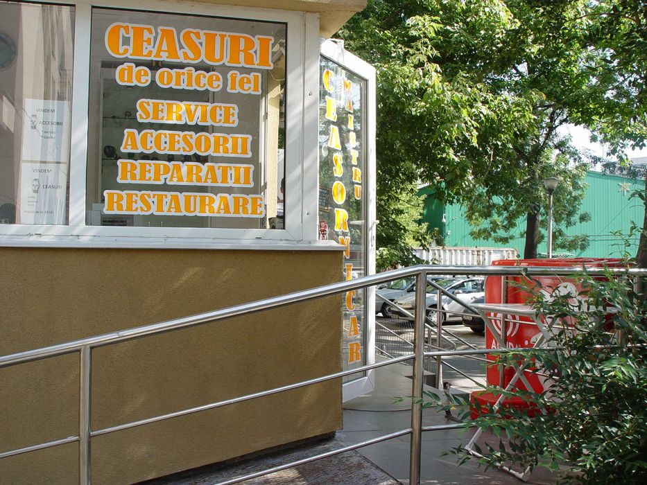 Inchiriez Spatiu Comercial Militari Lujerului Sect. 6 Bucuresti