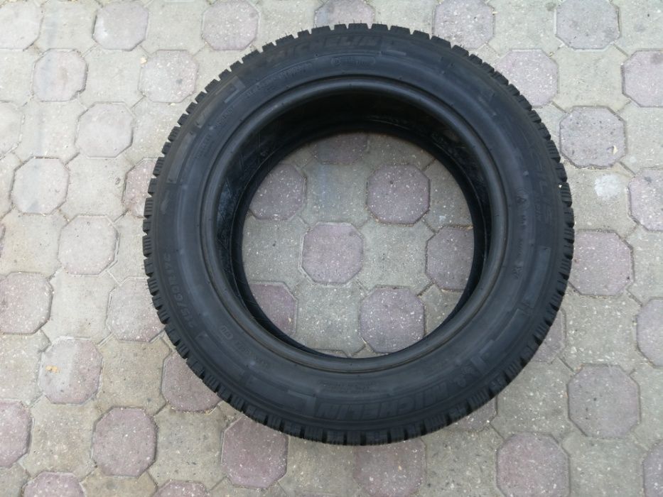 1 бусова зимна гума R17C 215/60 Michelin 109/107T M+S 8PR 96лв. С ДДС