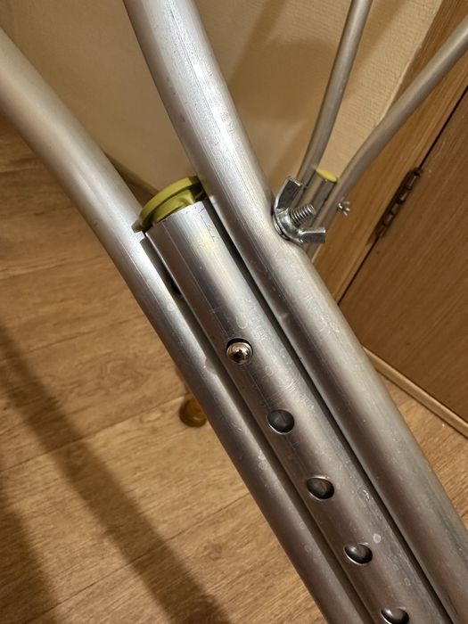 Продам костыли для взрослых