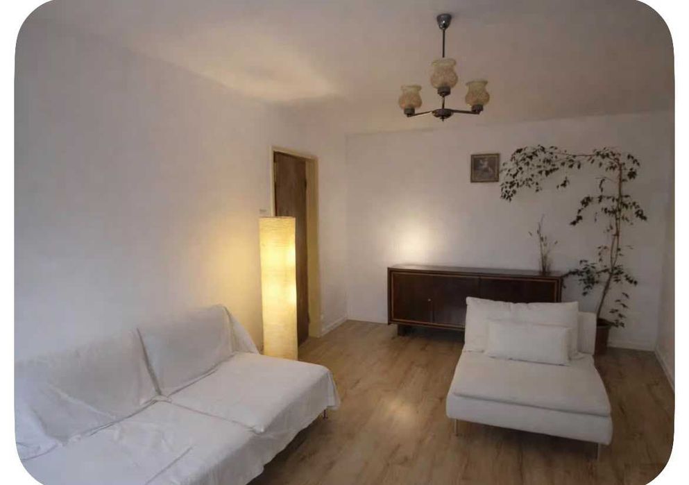 Vand Apartament spatios de 3 camere la 1 minut de metrou Dristor 1