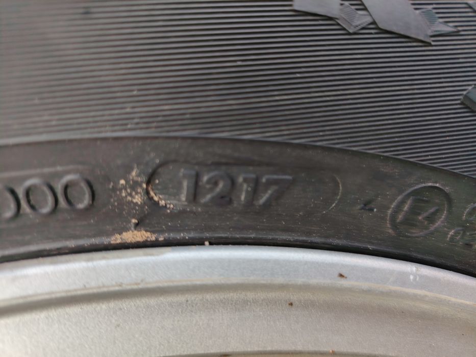 Jante aliaj 5x114,3 R15 Honda CRV +anvelope205/70r15 Iarna