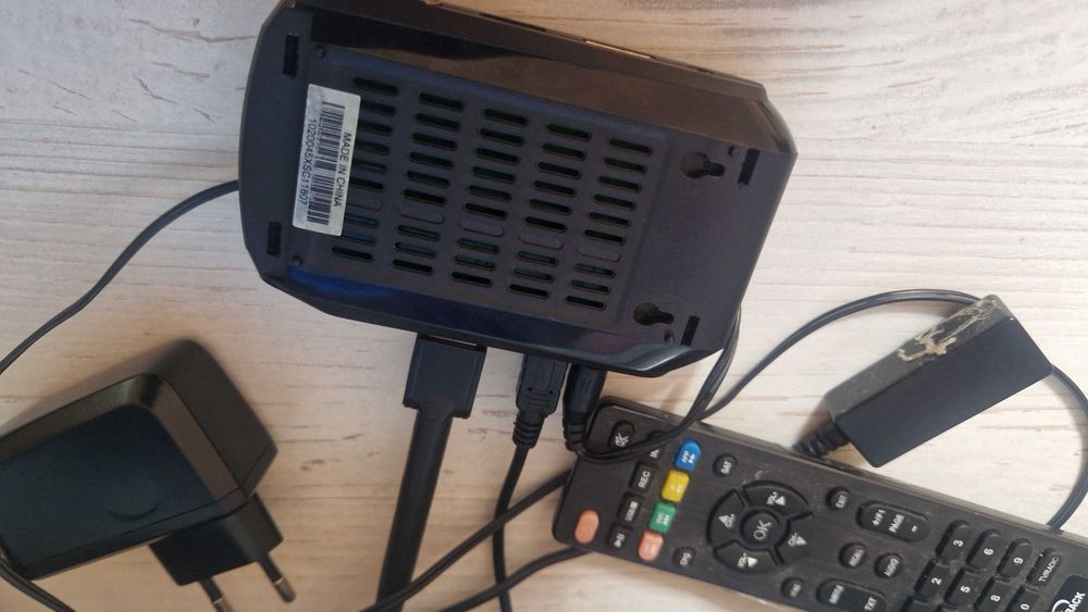 Продам ТВ приставку для шаринга