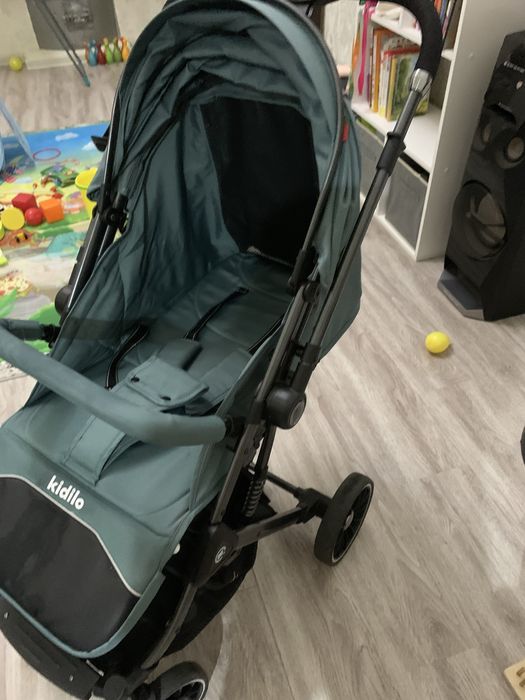 Продам коляску детскую