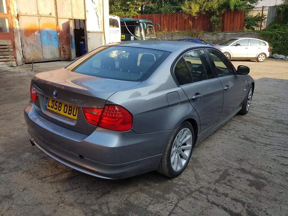 BMW E90 320i 170кс N43 Facelift bixenon  HА ЧАСТИ!