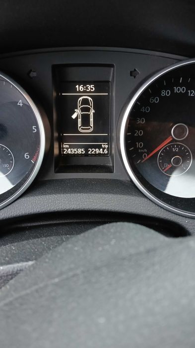 Vând golf 6 1.6 diesel 2013 automat