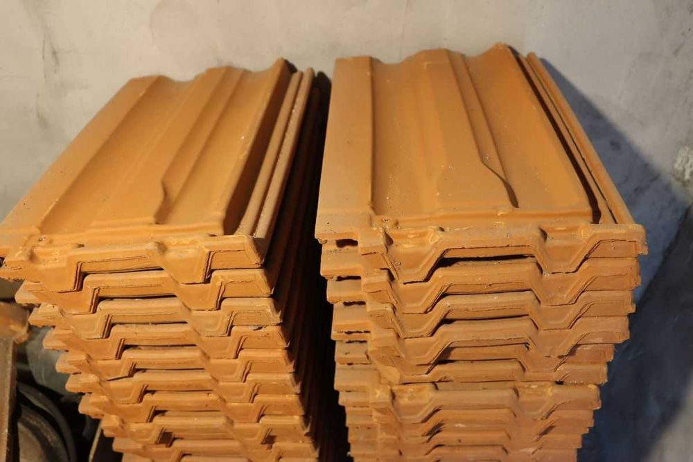 40 броя керемиди Младост