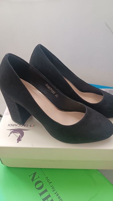 Продам качественное туфли 35 р