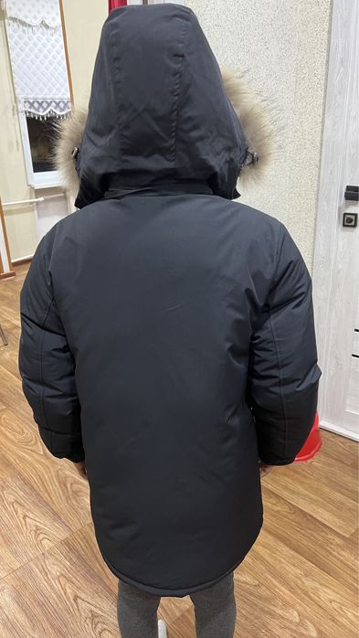 Продается новая зимняя куртка