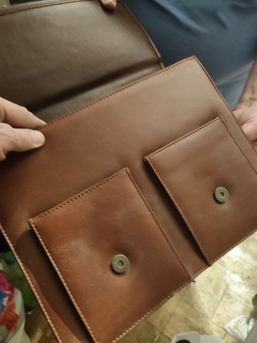 Продам портфель.