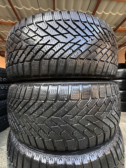 Anvelope iarna Pirelli 235/50/20 dot 2023