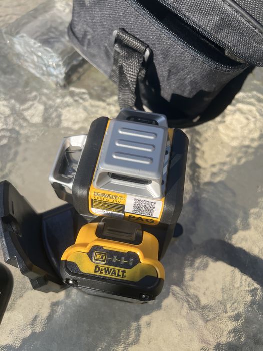 Laser DeWalt linii verzi nou