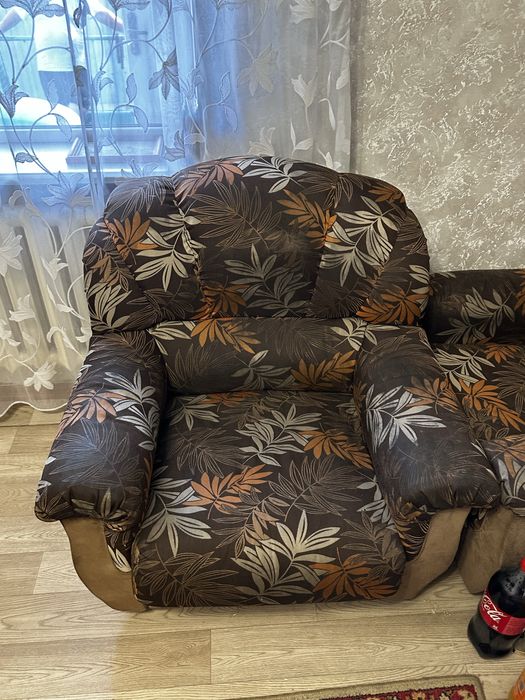 Продам диван, в хорошем состоянии