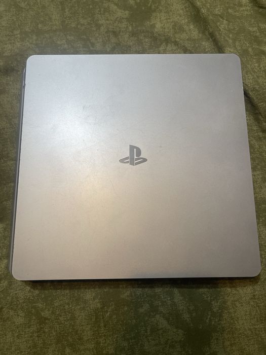 PS4 slim 500 GB