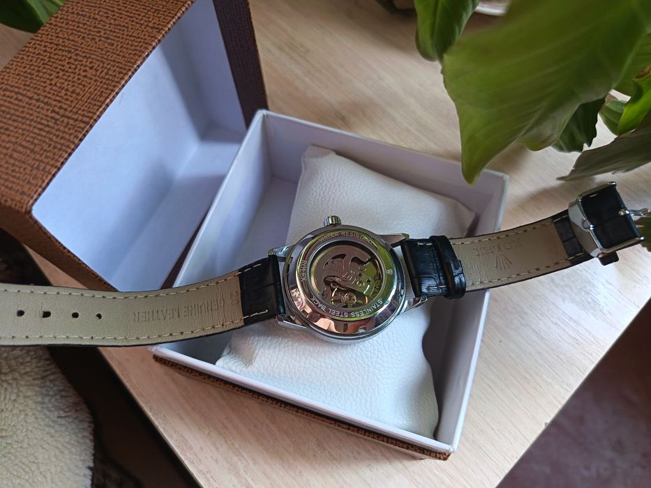 Продам  наручные часы Rolex копия , механический,новые.
