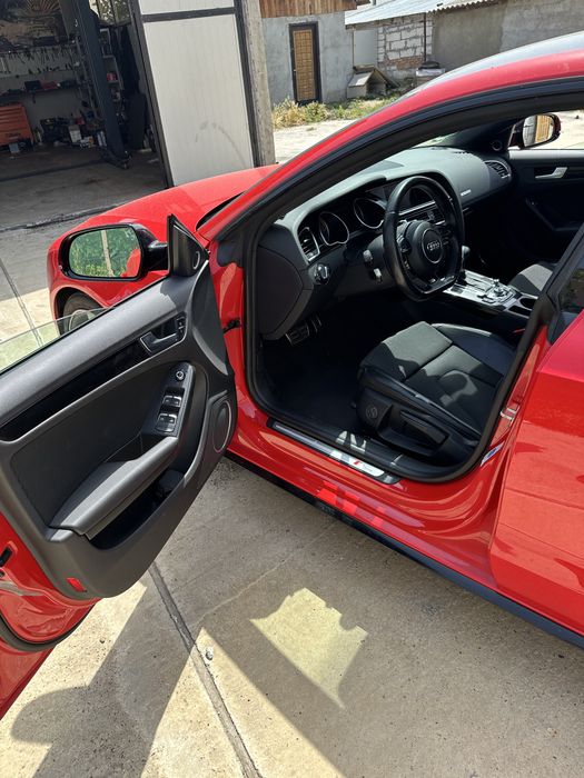 Dezmembrez Audi A5 2.0 TDI 190cp  an2016