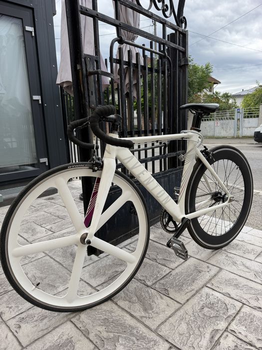 Bicicleta Aventon Fixie/Single Speed