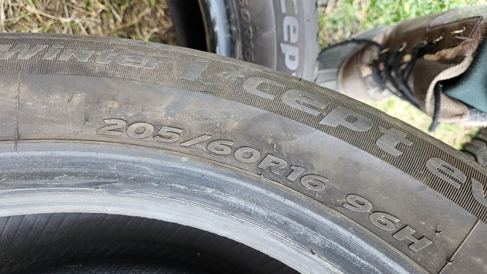 2бр гуми 205 60 16 дот 21 ханкок