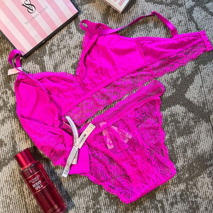 Комплект дантелено бельо Victoria's secret розов