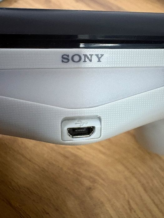 Playstation 4 джостик